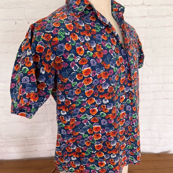 Red Rover Floral Print Short Sleeve Shirt - Size Medium - Picture 2 of 7